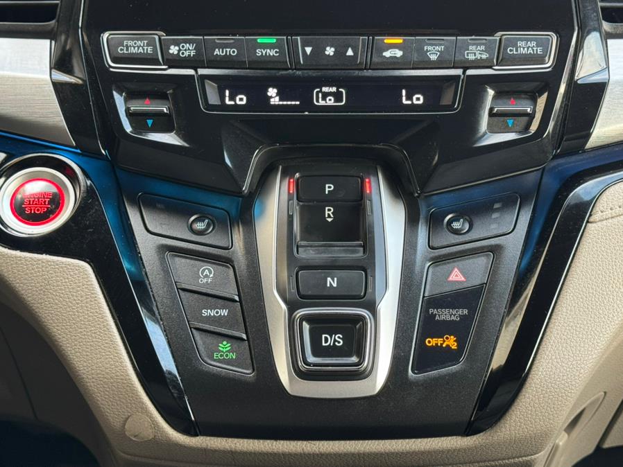 2023 Honda Odyssey Touring Auto, available for sale in Newark, New Jersey | Champion Auto Sales. Newark, New Jersey 2023 Honda Odyssey Touring Auto, available for sale in Newark, New Jersey | Champion Auto Sales. Newark, New Jersey