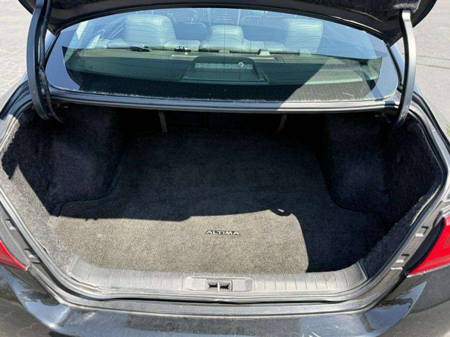2018 Nissan Altima SL Sedan, available for sale in East Windsor, Connecticut | STS Automotive. East Windsor, Connecticut 2018 Nissan Altima SL Sedan, available for sale in East Windsor, Connecticut | STS Automotive. East Windsor, Connecticut