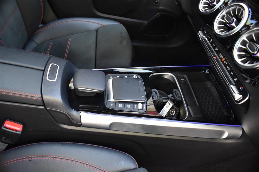 2022 Mercedes-benz Eqb EQB 350 4MATIC AWD 4dr SUV, available for sale in Great Neck, New York | Camy Cars. Great Neck, New York 2022 Mercedes-benz Eqb EQB 350 4MATIC AWD 4dr SUV, available for sale in Great Neck, New York | Camy Cars. Great Neck, New York