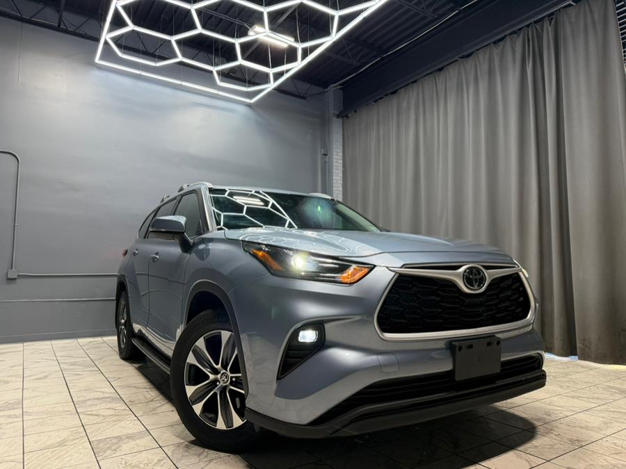 Used 2022 Toyota Highlander in Hillside, New Jersey | Euro Lux Auto. Hillside, New Jersey