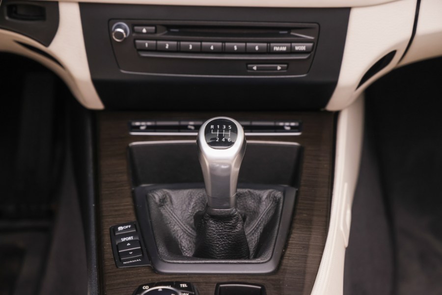 2011 BMW Z4 2dr Roadster sDrive35i, available for sale in North Salem, New York | Meccanic Shop North Inc. North Salem, New York 2011 BMW Z4 2dr Roadster sDrive35i, available for sale in North Salem, New York | Meccanic Shop North Inc. North Salem, New York