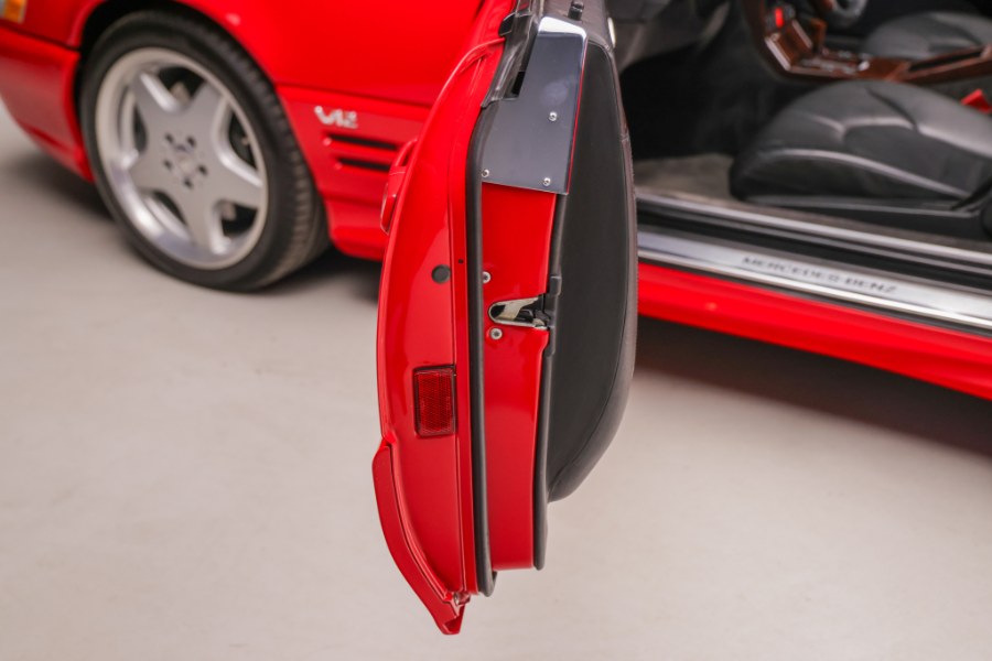 2000 Mercedes-Benz SL-Class 2dr Roadster 6.0L, available for sale in North Salem, New York | Meccanic Shop North Inc. North Salem, New York 2000 Mercedes-Benz SL-Class 2dr Roadster 6.0L, available for sale in North Salem, New York | Meccanic Shop North Inc. North Salem, New York