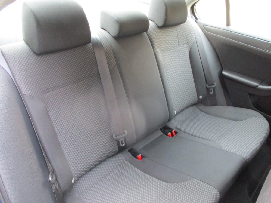 2014 Volkswagen Jetta Sedan 4dr Man S, available for sale in Meriden, Connecticut | Cos Central Auto. Meriden, Connecticut 2014 Volkswagen Jetta Sedan 4dr Man S, available for sale in Meriden, Connecticut | Cos Central Auto. Meriden, Connecticut