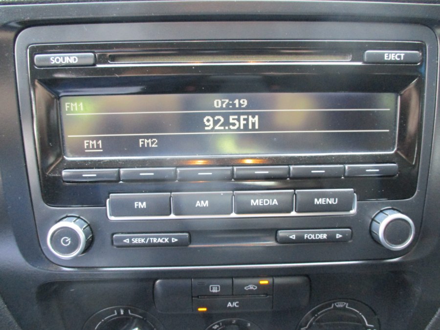 2014 Volkswagen Jetta Sedan 4dr Man S, available for sale in Meriden, Connecticut | Cos Central Auto. Meriden, Connecticut 2014 Volkswagen Jetta Sedan 4dr Man S, available for sale in Meriden, Connecticut | Cos Central Auto. Meriden, Connecticut