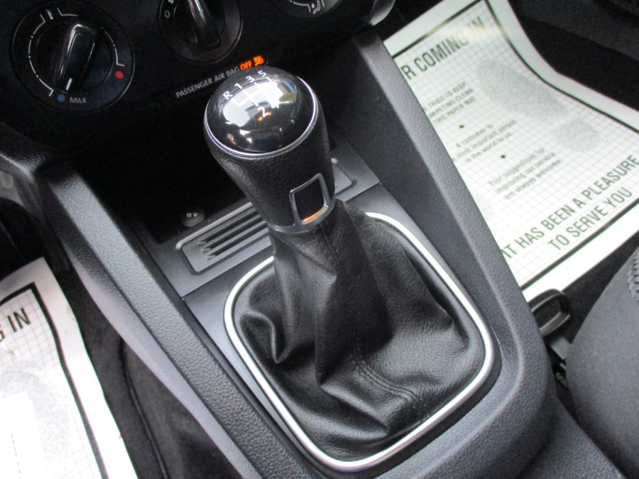 2014 Volkswagen Jetta Sedan 4dr Man S, available for sale in Meriden, Connecticut | Cos Central Auto. Meriden, Connecticut 2014 Volkswagen Jetta Sedan 4dr Man S, available for sale in Meriden, Connecticut | Cos Central Auto. Meriden, Connecticut