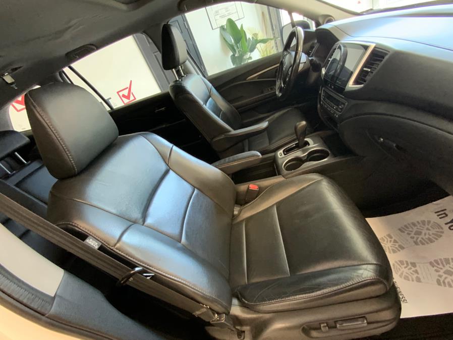 2017 Honda Pilot EX-L AWD, available for sale in Hartford, Connecticut | Franklin Motors Auto Sales LLC. Hartford, Connecticut 2017 Honda Pilot EX-L AWD, available for sale in Hartford, Connecticut | Franklin Motors Auto Sales LLC. Hartford, Connecticut