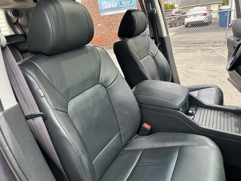 2015 Honda Pilot 4WD 4dr Touring w/RES & Navi, available for sale in West Springfield, Massachusetts | Union Street Auto Sales. West Springfield, Massachusetts 2015 Honda Pilot 4WD 4dr Touring w/RES & Navi, available for sale in West Springfield, Massachusetts | Union Street Auto Sales. West Springfield, Massachusetts