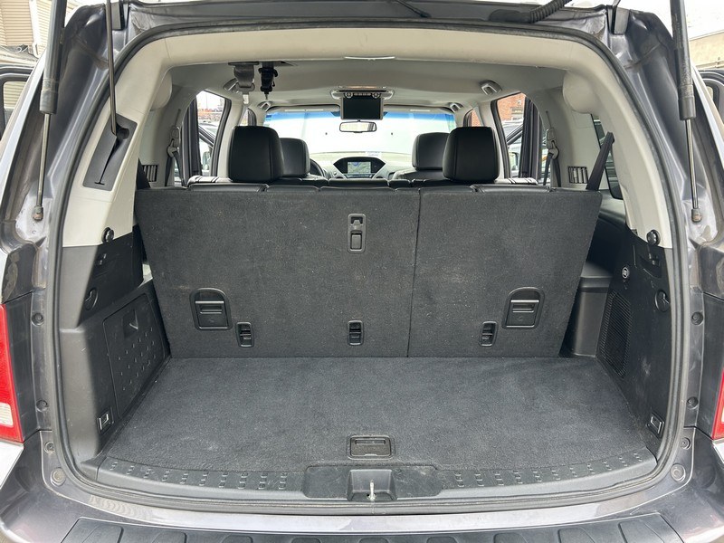2015 Honda Pilot 4WD 4dr Touring w/RES & Navi, available for sale in West Springfield, Massachusetts | Union Street Auto Sales. West Springfield, Massachusetts 2015 Honda Pilot 4WD 4dr Touring w/RES & Navi, available for sale in West Springfield, Massachusetts | Union Street Auto Sales. West Springfield, Massachusetts