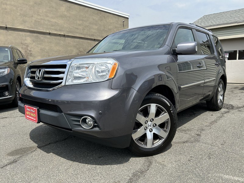 2015 Honda Pilot 4WD 4dr Touring w/RES & Navi, available for sale in West Springfield, Massachusetts | Union Street Auto Sales. West Springfield, Massachusetts 2015 Honda Pilot 4WD 4dr Touring w/RES & Navi, available for sale in West Springfield, Massachusetts | Union Street Auto Sales. West Springfield, Massachusetts
