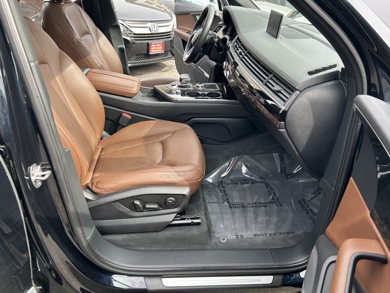 2017 Audi Q7 3.0 TFSI Prestige, available for sale in West Springfield, Massachusetts | Union Street Auto Sales. West Springfield, Massachusetts 2017 Audi Q7 3.0 TFSI Prestige, available for sale in West Springfield, Massachusetts | Union Street Auto Sales. West Springfield, Massachusetts