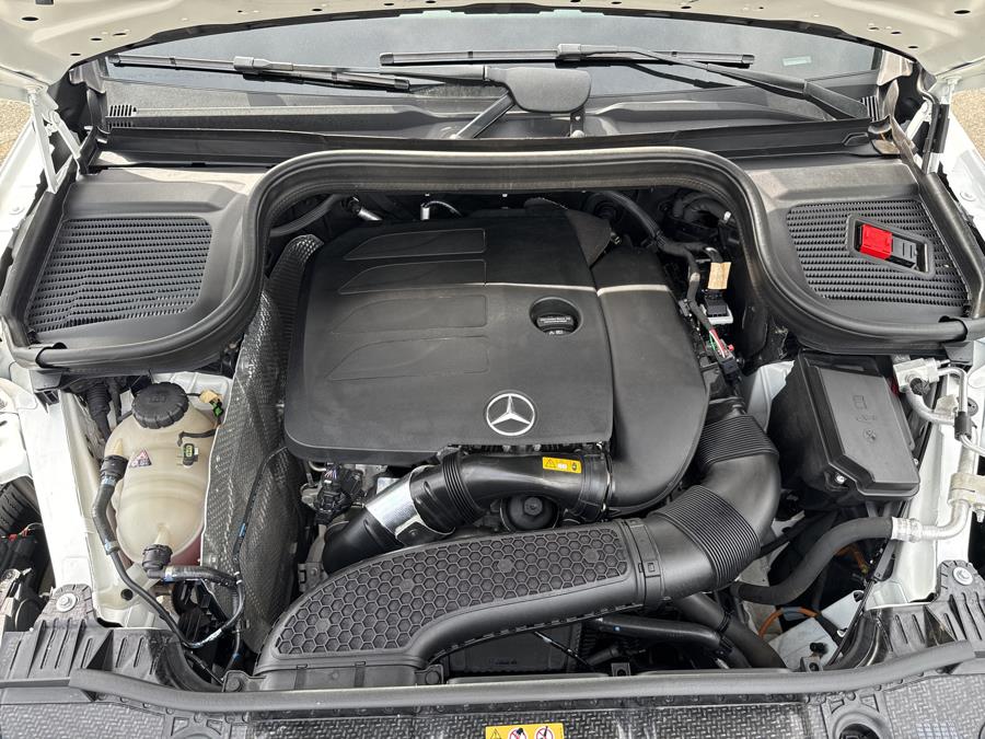 2022 Mercedes-Benz GLE GLE 350 4MATIC SUV, available for sale in Little Ferry, New Jersey | Victoria Preowned Autos Inc. Little Ferry, New Jersey 2022 Mercedes-Benz GLE GLE 350 4MATIC SUV, available for sale in Little Ferry, New Jersey | Victoria Preowned Autos Inc. Little Ferry, New Jersey