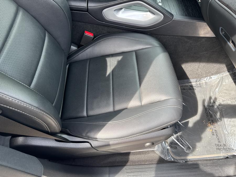 2022 Mercedes-Benz GLE GLE 350 4MATIC SUV, available for sale in Little Ferry, New Jersey | Victoria Preowned Autos Inc. Little Ferry, New Jersey 2022 Mercedes-Benz GLE GLE 350 4MATIC SUV, available for sale in Little Ferry, New Jersey | Victoria Preowned Autos Inc. Little Ferry, New Jersey