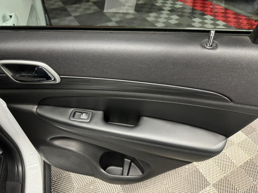 2019 Jeep Grand Cherokee Altitude 4x4, available for sale in West Babylon , New York | MP Motors Inc. West Babylon , New York 2019 Jeep Grand Cherokee Altitude 4x4, available for sale in West Babylon , New York | MP Motors Inc. West Babylon , New York