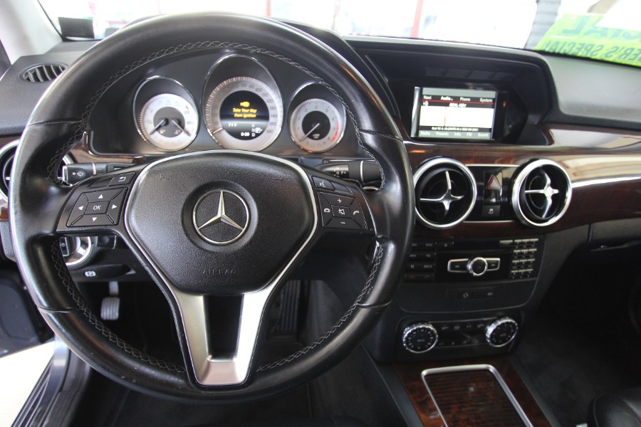 2014 Mercedes-Benz GLK-Class RWD 4dr GLK 350, available for sale in Garden Grove, California | 1 Stop Auto Mart Inc.. Garden Grove, California 2014 Mercedes-Benz GLK-Class RWD 4dr GLK 350, available for sale in Garden Grove, California | 1 Stop Auto Mart Inc.. Garden Grove, California