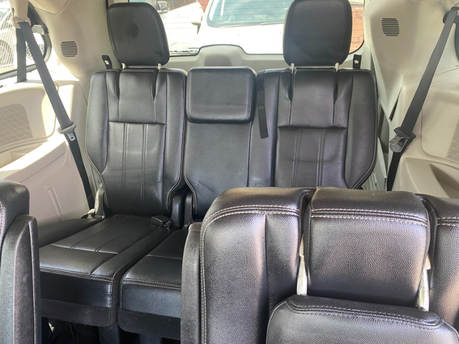 2012 Chrysler Town & Country 4dr Wgn Touring-L, available for sale in Middle Village, New York | Middle Village Motors . Middle Village, New York 2012 Chrysler Town & Country 4dr Wgn Touring-L, available for sale in Middle Village, New York | Middle Village Motors . Middle Village, New York