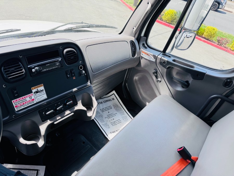 2016 Freightliner M2 106 26 FEET DRY BOX + CUMMINS ENGINE + NO CDL, available for sale in South Amboy, New Jersey | NJ Truck Spot. South Amboy, New Jersey 2016 Freightliner M2 106 26 FEET DRY BOX + CUMMINS ENGINE + NO CDL, available for sale in South Amboy, New Jersey | NJ Truck Spot. South Amboy, New Jersey