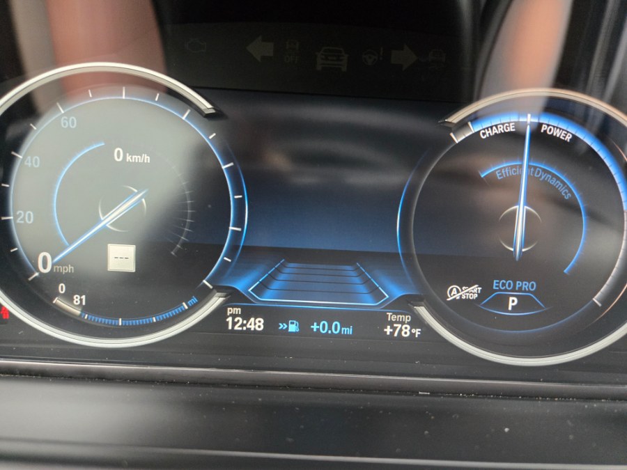 2015 BMW 6 Series 4dr Sdn 650i RWD Gran Coupe, available for sale in Bristol, Connecticut | Dealmax Motors LLC. Bristol, Connecticut 2015 BMW 6 Series 4dr Sdn 650i RWD Gran Coupe, available for sale in Bristol, Connecticut | Dealmax Motors LLC. Bristol, Connecticut