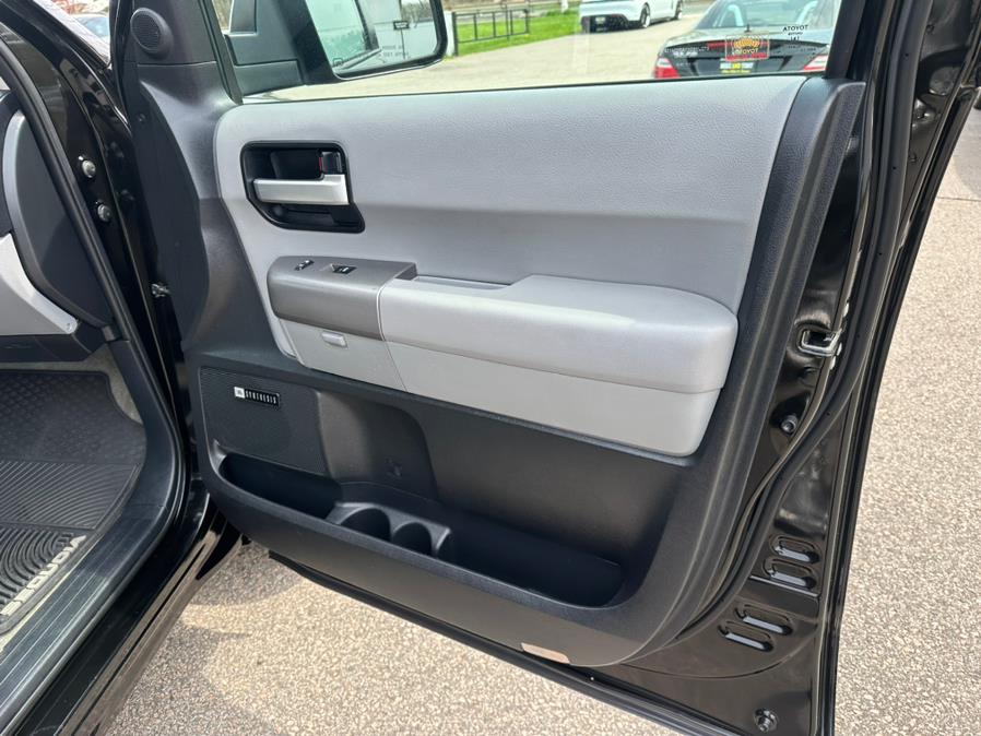 2010 Toyota Sequoia 4WD LV8 FFV 6-Spd AT Ltd (Natl), available for sale in South Windsor, Connecticut | Mike And Tony Auto Sales, Inc. South Windsor, Connecticut 2010 Toyota Sequoia 4WD LV8 FFV 6-Spd AT Ltd (Natl), available for sale in South Windsor, Connecticut | Mike And Tony Auto Sales, Inc. South Windsor, Connecticut