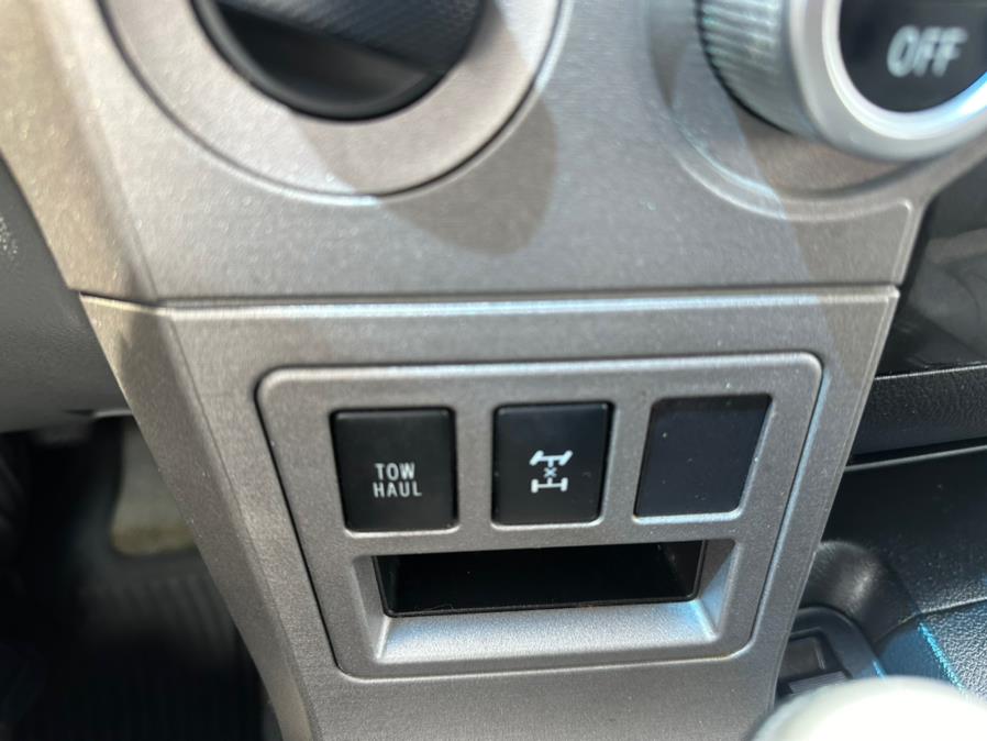 2010 Toyota Sequoia 4WD LV8 FFV 6-Spd AT Ltd (Natl), available for sale in South Windsor, Connecticut | Mike And Tony Auto Sales, Inc. South Windsor, Connecticut 2010 Toyota Sequoia 4WD LV8 FFV 6-Spd AT Ltd (Natl), available for sale in South Windsor, Connecticut | Mike And Tony Auto Sales, Inc. South Windsor, Connecticut