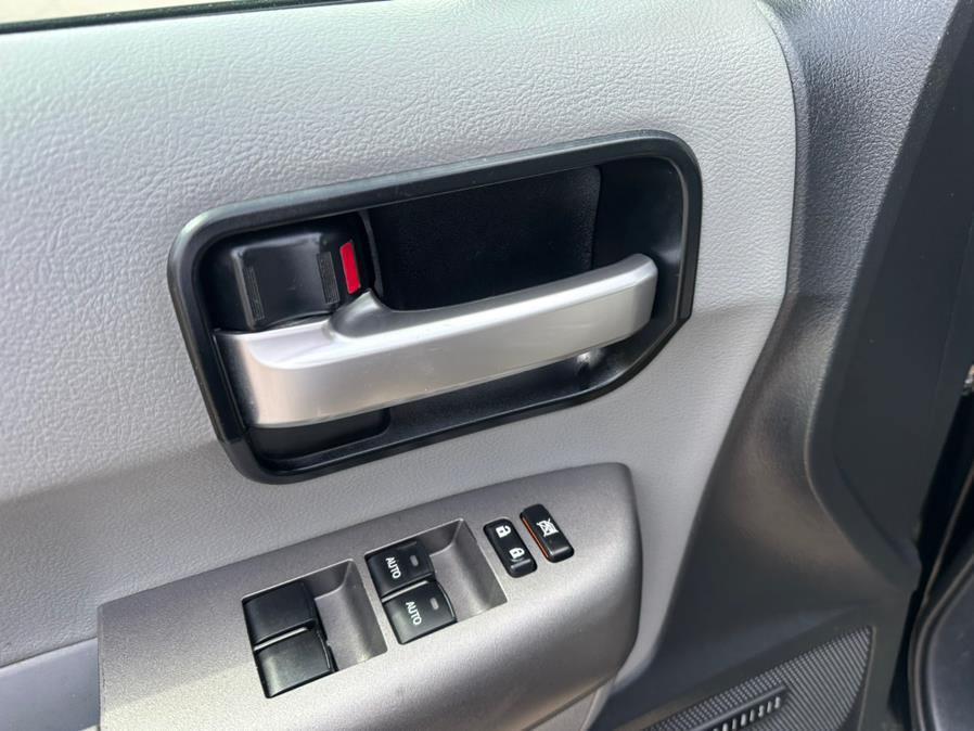 2010 Toyota Sequoia 4WD LV8 FFV 6-Spd AT Ltd (Natl), available for sale in South Windsor, Connecticut | Mike And Tony Auto Sales, Inc. South Windsor, Connecticut 2010 Toyota Sequoia 4WD LV8 FFV 6-Spd AT Ltd (Natl), available for sale in South Windsor, Connecticut | Mike And Tony Auto Sales, Inc. South Windsor, Connecticut