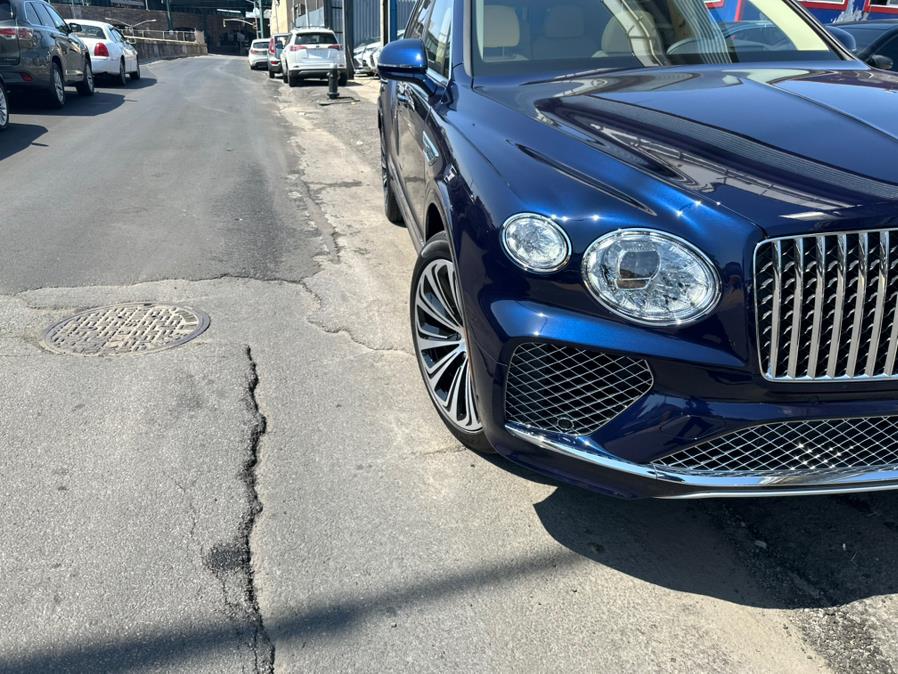 2024 Bentley Bentayga EWB Mulliner AWD, available for sale in Brooklyn, New York | Brooklyn Auto Mall LLC. Brooklyn, New York 2024 Bentley Bentayga EWB Mulliner AWD, available for sale in Brooklyn, New York | Brooklyn Auto Mall LLC. Brooklyn, New York