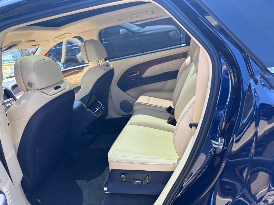 2024 Bentley Bentayga EWB Mulliner AWD, available for sale in Brooklyn, New York | Brooklyn Auto Mall LLC. Brooklyn, New York 2024 Bentley Bentayga EWB Mulliner AWD, available for sale in Brooklyn, New York | Brooklyn Auto Mall LLC. Brooklyn, New York