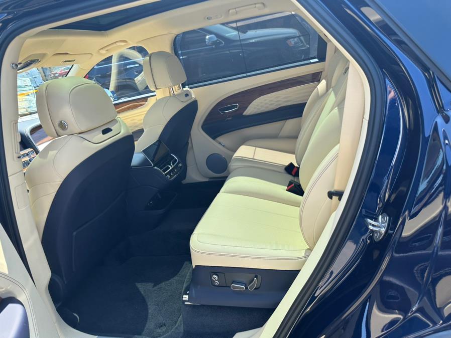 2024 Bentley Bentayga EWB Mulliner AWD, available for sale in Brooklyn, New York | Brooklyn Auto Mall LLC. Brooklyn, New York 2024 Bentley Bentayga EWB Mulliner AWD, available for sale in Brooklyn, New York | Brooklyn Auto Mall LLC. Brooklyn, New York
