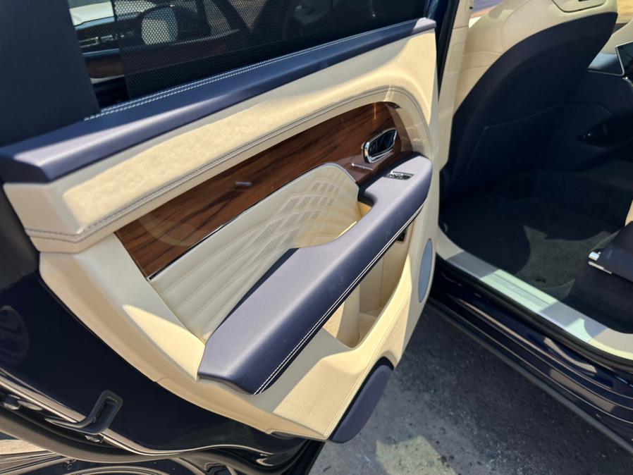 2024 Bentley Bentayga EWB Mulliner AWD, available for sale in Brooklyn, New York | Brooklyn Auto Mall LLC. Brooklyn, New York 2024 Bentley Bentayga EWB Mulliner AWD, available for sale in Brooklyn, New York | Brooklyn Auto Mall LLC. Brooklyn, New York