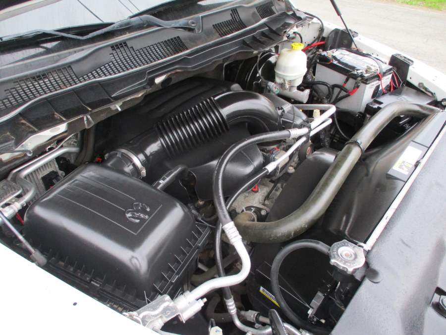 2016 Ram 1500 4WD Crew Cab 140.5" Express, available for sale in Suffield, Connecticut | Suffield Auto LLC. Suffield, Connecticut 2016 Ram 1500 4WD Crew Cab 140.5" Express, available for sale in Suffield, Connecticut | Suffield Auto LLC. Suffield, Connecticut