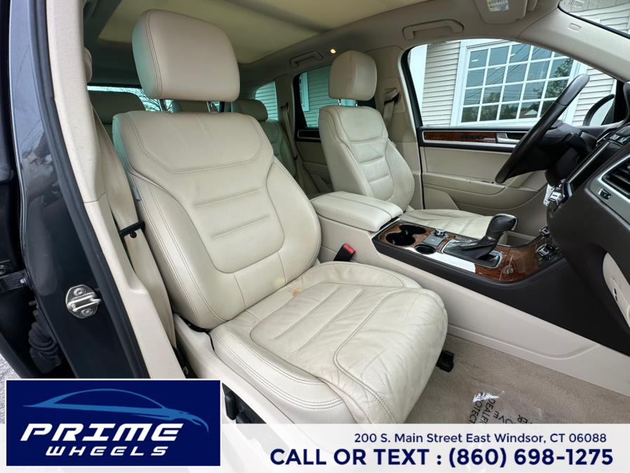 2013 Volkswagen Touareg 4dr VR6 Lux, available for sale in East Windsor, Connecticut | Prime Wheels. East Windsor, Connecticut 2013 Volkswagen Touareg 4dr VR6 Lux, available for sale in East Windsor, Connecticut | Prime Wheels. East Windsor, Connecticut