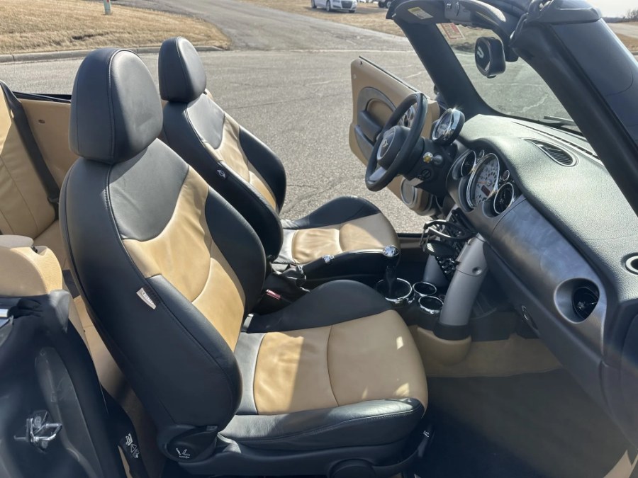 2005 Mini Cooper s Base, available for sale in Darien, Wisconsin | Geneva Motor Cars. Darien, Wisconsin 2005 Mini Cooper s Base, available for sale in Darien, Wisconsin | Geneva Motor Cars. Darien, Wisconsin