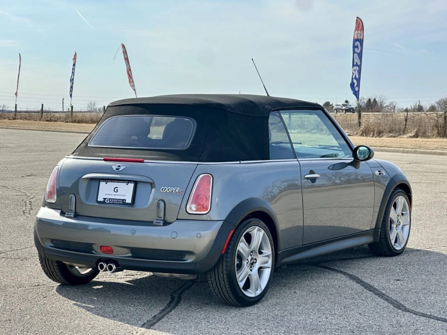 2005 Mini Cooper s Base, available for sale in Darien, Wisconsin | Geneva Motor Cars. Darien, Wisconsin 2005 Mini Cooper s Base, available for sale in Darien, Wisconsin | Geneva Motor Cars. Darien, Wisconsin