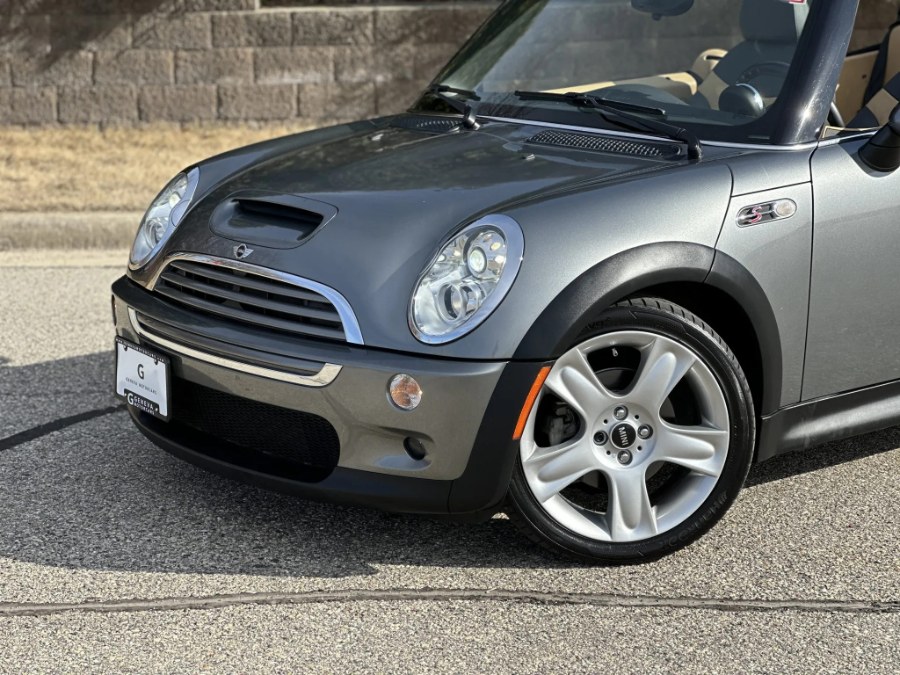 2005 Mini Cooper s Base, available for sale in Darien, Wisconsin | Geneva Motor Cars. Darien, Wisconsin 2005 Mini Cooper s Base, available for sale in Darien, Wisconsin | Geneva Motor Cars. Darien, Wisconsin
