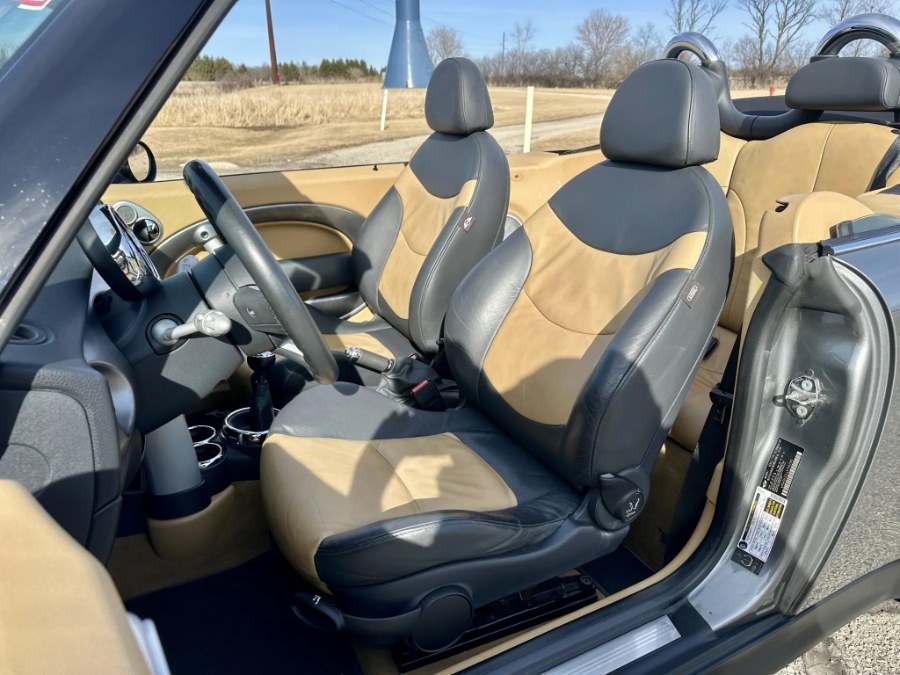 2005 Mini Cooper s Base, available for sale in Darien, Wisconsin | Geneva Motor Cars. Darien, Wisconsin 2005 Mini Cooper s Base, available for sale in Darien, Wisconsin | Geneva Motor Cars. Darien, Wisconsin