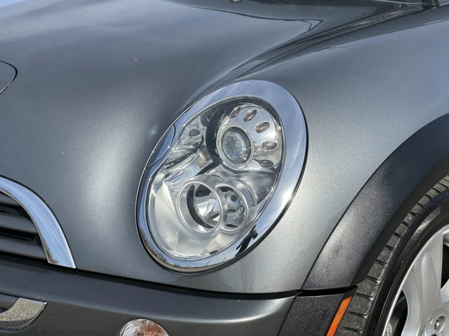 2005 Mini Cooper s Base, available for sale in Darien, Wisconsin | Geneva Motor Cars. Darien, Wisconsin 2005 Mini Cooper s Base, available for sale in Darien, Wisconsin | Geneva Motor Cars. Darien, Wisconsin