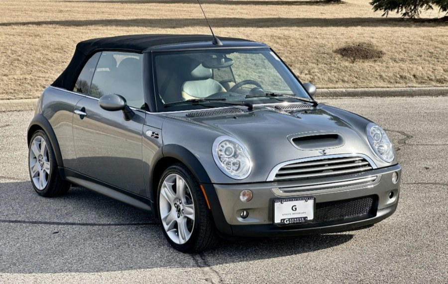 2005 Mini Cooper s Base, available for sale in Darien, Wisconsin | Geneva Motor Cars. Darien, Wisconsin 2005 Mini Cooper s Base, available for sale in Darien, Wisconsin | Geneva Motor Cars. Darien, Wisconsin