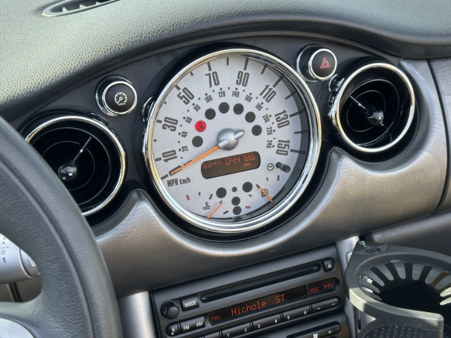 2005 Mini Cooper s Base, available for sale in Darien, Wisconsin | Geneva Motor Cars. Darien, Wisconsin 2005 Mini Cooper s Base, available for sale in Darien, Wisconsin | Geneva Motor Cars. Darien, Wisconsin