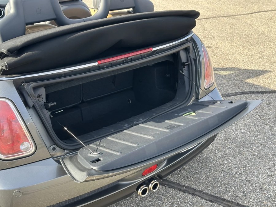 2005 Mini Cooper s Base, available for sale in Darien, Wisconsin | Geneva Motor Cars. Darien, Wisconsin 2005 Mini Cooper s Base, available for sale in Darien, Wisconsin | Geneva Motor Cars. Darien, Wisconsin