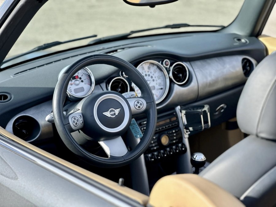 2005 Mini Cooper s Base, available for sale in Darien, Wisconsin | Geneva Motor Cars. Darien, Wisconsin 2005 Mini Cooper s Base, available for sale in Darien, Wisconsin | Geneva Motor Cars. Darien, Wisconsin