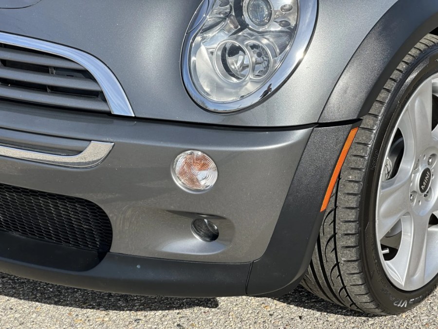 2005 Mini Cooper s Base, available for sale in Darien, Wisconsin | Geneva Motor Cars. Darien, Wisconsin 2005 Mini Cooper s Base, available for sale in Darien, Wisconsin | Geneva Motor Cars. Darien, Wisconsin