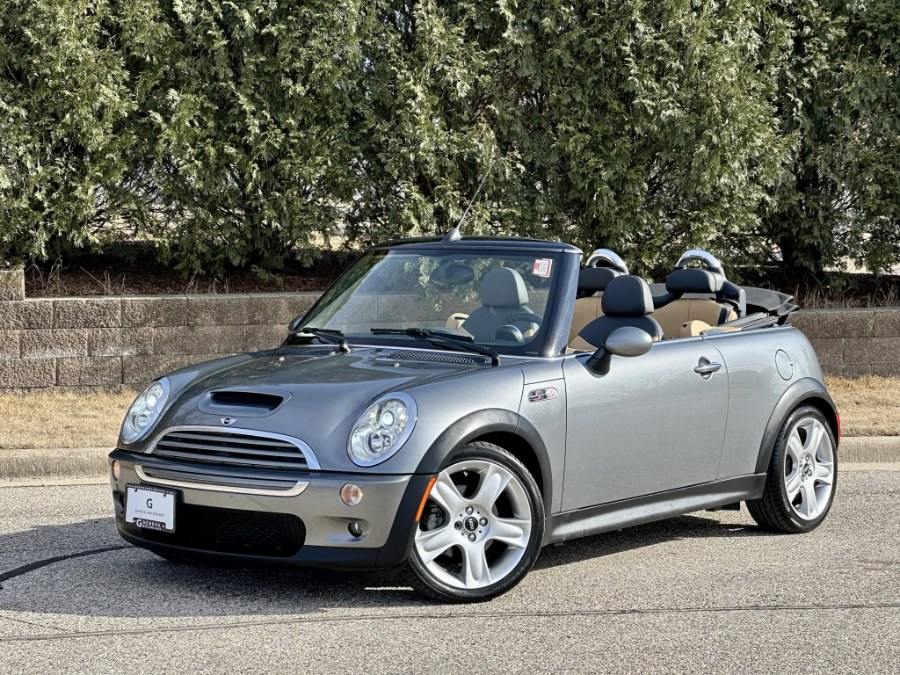 2005 Mini Cooper s Base, available for sale in Darien, Wisconsin | Geneva Motor Cars. Darien, Wisconsin 2005 Mini Cooper s Base, available for sale in Darien, Wisconsin | Geneva Motor Cars. Darien, Wisconsin