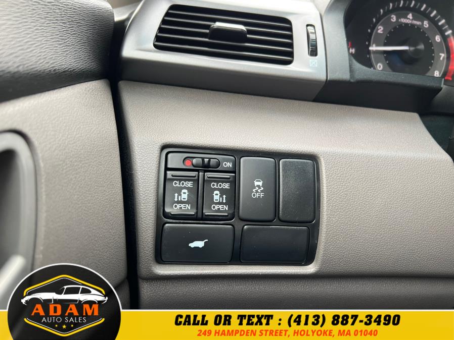 2013 Honda Odyssey 5dr EX-L, available for sale in Holyoke, Massachusetts | Adam Auto Sales. Holyoke, Massachusetts 2013 Honda Odyssey 5dr EX-L, available for sale in Holyoke, Massachusetts | Adam Auto Sales. Holyoke, Massachusetts