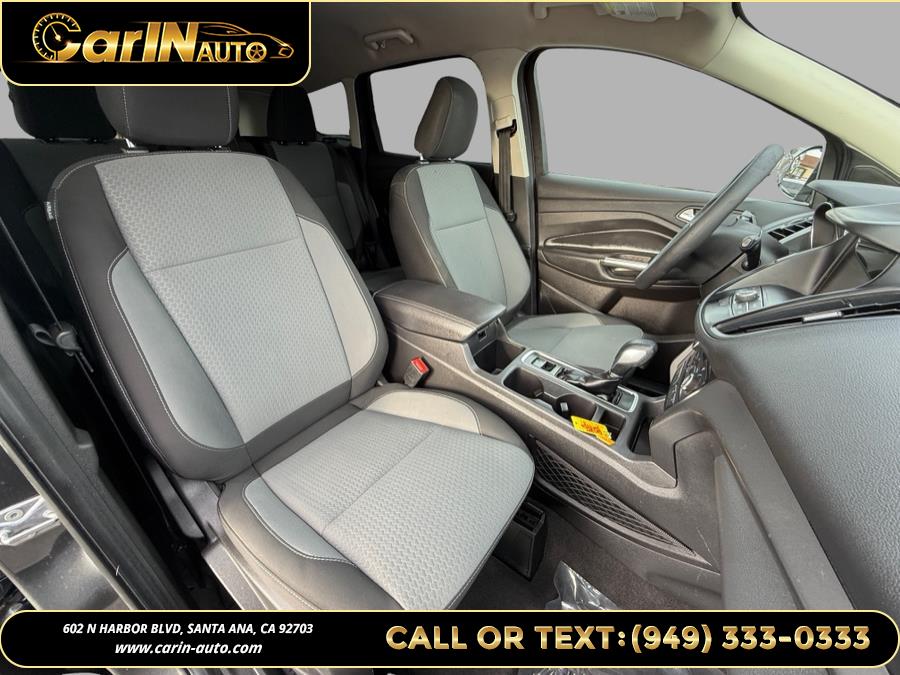 2019 Ford Escape SE FWD, available for sale in Santa Ana, California | Carin Auto. Santa Ana, California 2019 Ford Escape SE FWD, available for sale in Santa Ana, California | Carin Auto. Santa Ana, California