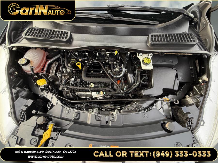 2019 Ford Escape SE FWD, available for sale in Santa Ana, California | Carin Auto. Santa Ana, California 2019 Ford Escape SE FWD, available for sale in Santa Ana, California | Carin Auto. Santa Ana, California