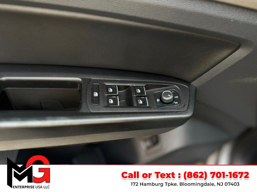 2019 Volkswagen Atlas 3.6L V6 SEL R-Line 4MOTION, available for sale in Bloomingdale, New Jersey | MG Enterprise USA. Bloomingdale, New Jersey 2019 Volkswagen Atlas 3.6L V6 SEL R-Line 4MOTION, available for sale in Bloomingdale, New Jersey | MG Enterprise USA. Bloomingdale, New Jersey