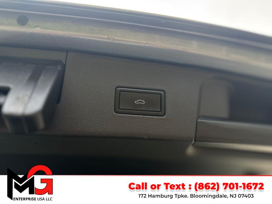 2019 Volkswagen Atlas 3.6L V6 SEL R-Line 4MOTION, available for sale in Bloomingdale, New Jersey | MG Enterprise USA. Bloomingdale, New Jersey 2019 Volkswagen Atlas 3.6L V6 SEL R-Line 4MOTION, available for sale in Bloomingdale, New Jersey | MG Enterprise USA. Bloomingdale, New Jersey