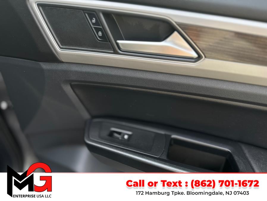 2019 Volkswagen Atlas 3.6L V6 SEL R-Line 4MOTION, available for sale in Bloomingdale, New Jersey | MG Enterprise USA. Bloomingdale, New Jersey 2019 Volkswagen Atlas 3.6L V6 SEL R-Line 4MOTION, available for sale in Bloomingdale, New Jersey | MG Enterprise USA. Bloomingdale, New Jersey