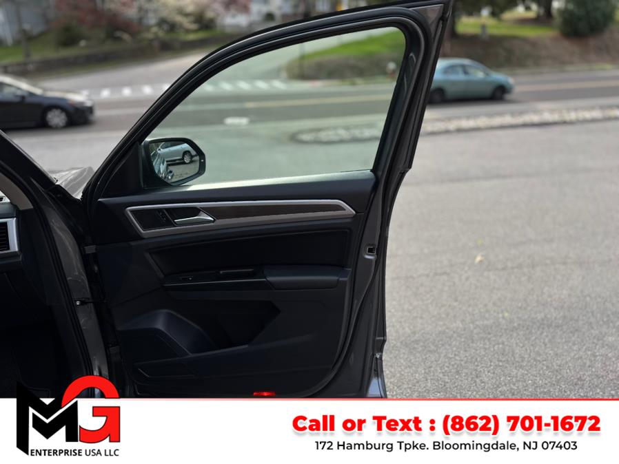2019 Volkswagen Atlas 3.6L V6 SEL R-Line 4MOTION, available for sale in Bloomingdale, New Jersey | MG Enterprise USA. Bloomingdale, New Jersey 2019 Volkswagen Atlas 3.6L V6 SEL R-Line 4MOTION, available for sale in Bloomingdale, New Jersey | MG Enterprise USA. Bloomingdale, New Jersey