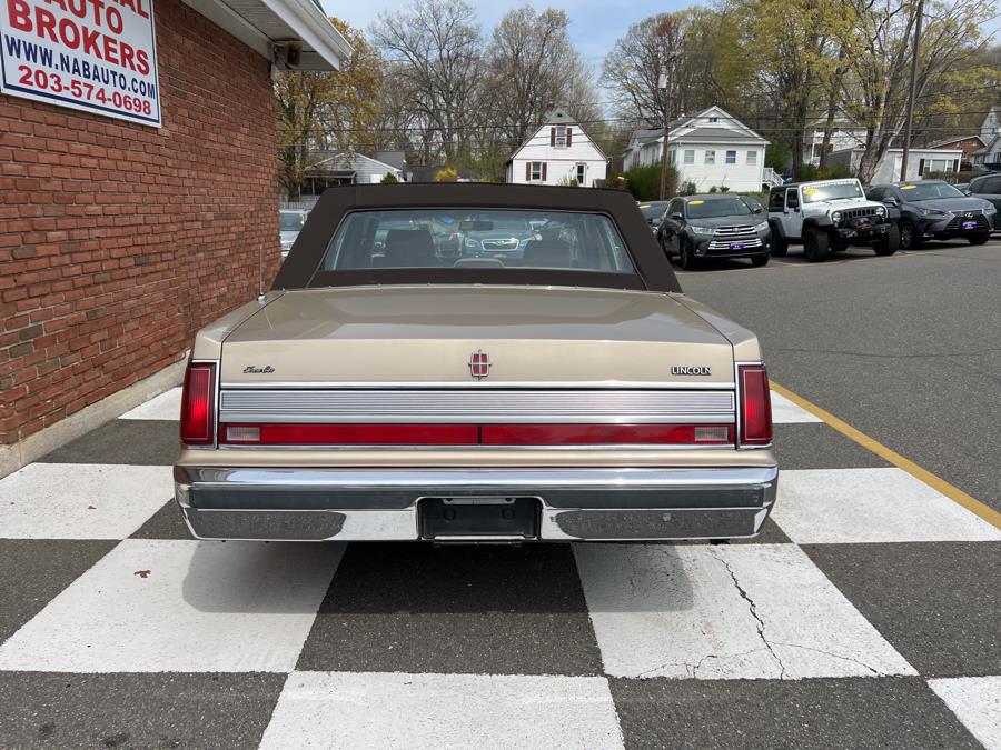1989 Lincoln Town Car 4dr Sedan Signature, available for sale in Waterbury, Connecticut | National Auto Brokers, Inc.. Waterbury, Connecticut 1989 Lincoln Town Car 4dr Sedan Signature, available for sale in Waterbury, Connecticut | National Auto Brokers, Inc.. Waterbury, Connecticut