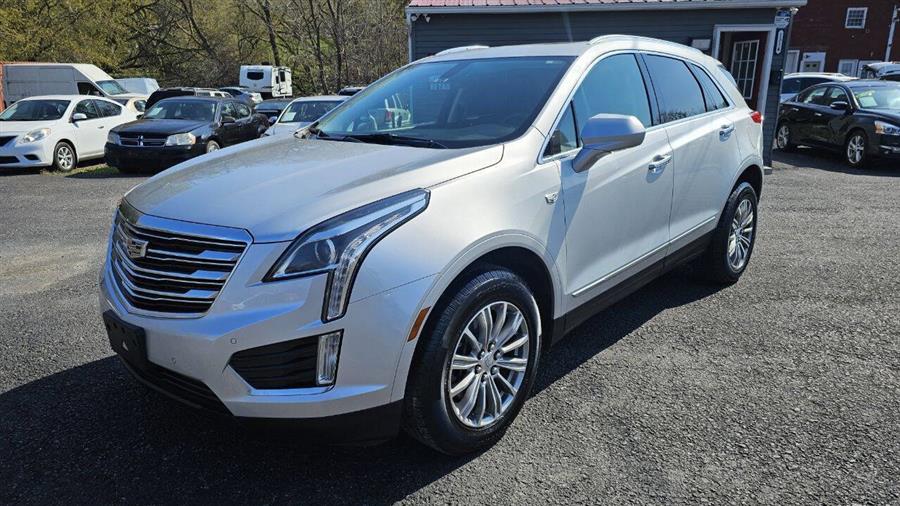2017 Cadillac Xt5 Luxury 4x4 4dr SUV, available for sale in Wolcott, New York | Auto Hunter CNY. Wolcott, New York